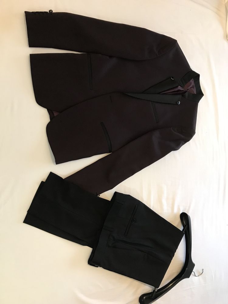 Costum mire/nas 46- elegant, visiniu, tunica, 2 piese plus camasa Zara