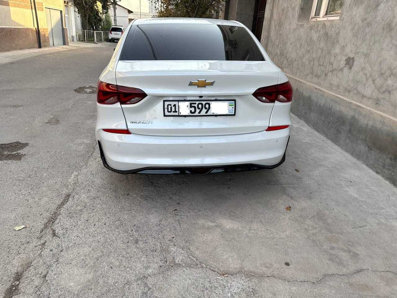 Chevrolet Monza 1.5 атмосферный. Белый Жемчуг  2023г. 20 500 км.
