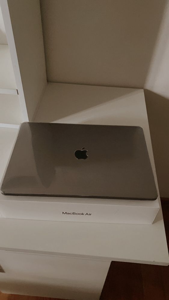Macbook air m1 2020