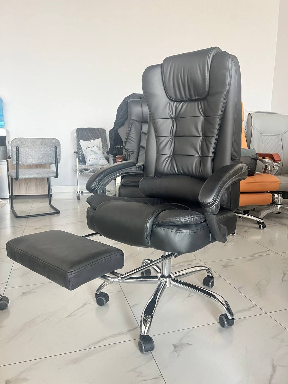 Kreslo model Elite BLACK  кресла для офиса и дома
