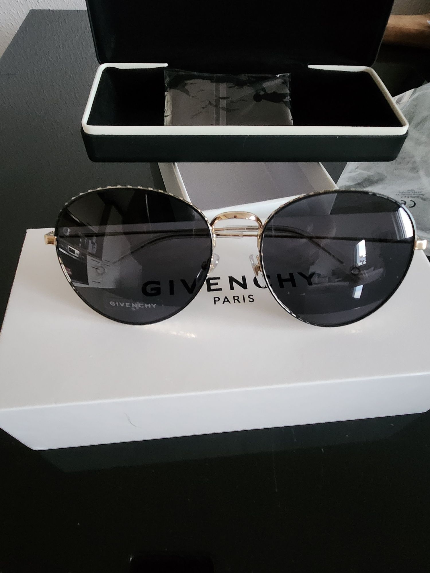 Слънчеви очила Givenchy дамски