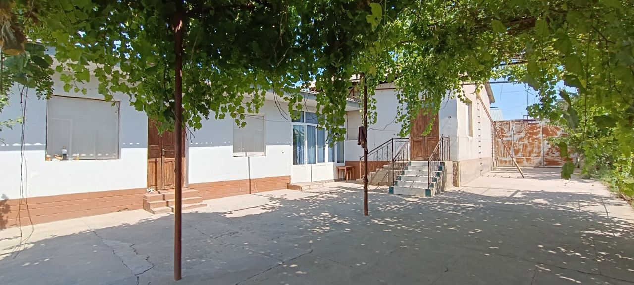 Арзон 3 сотих ховли сотилади Янгийулда
