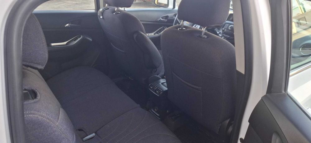 Chevrolet Orlando LTZ full