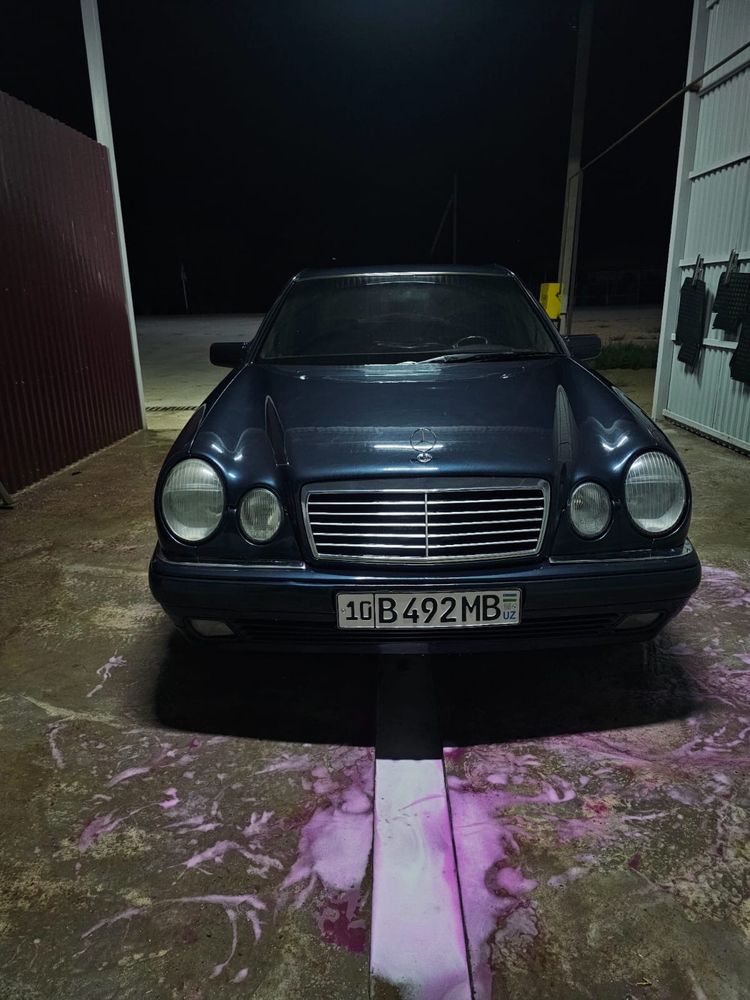 Mercedes benz w210