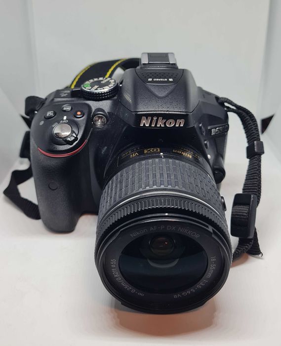 Vand aparat foto d5300 stare excelenta si obiectiv Nikon 18-55