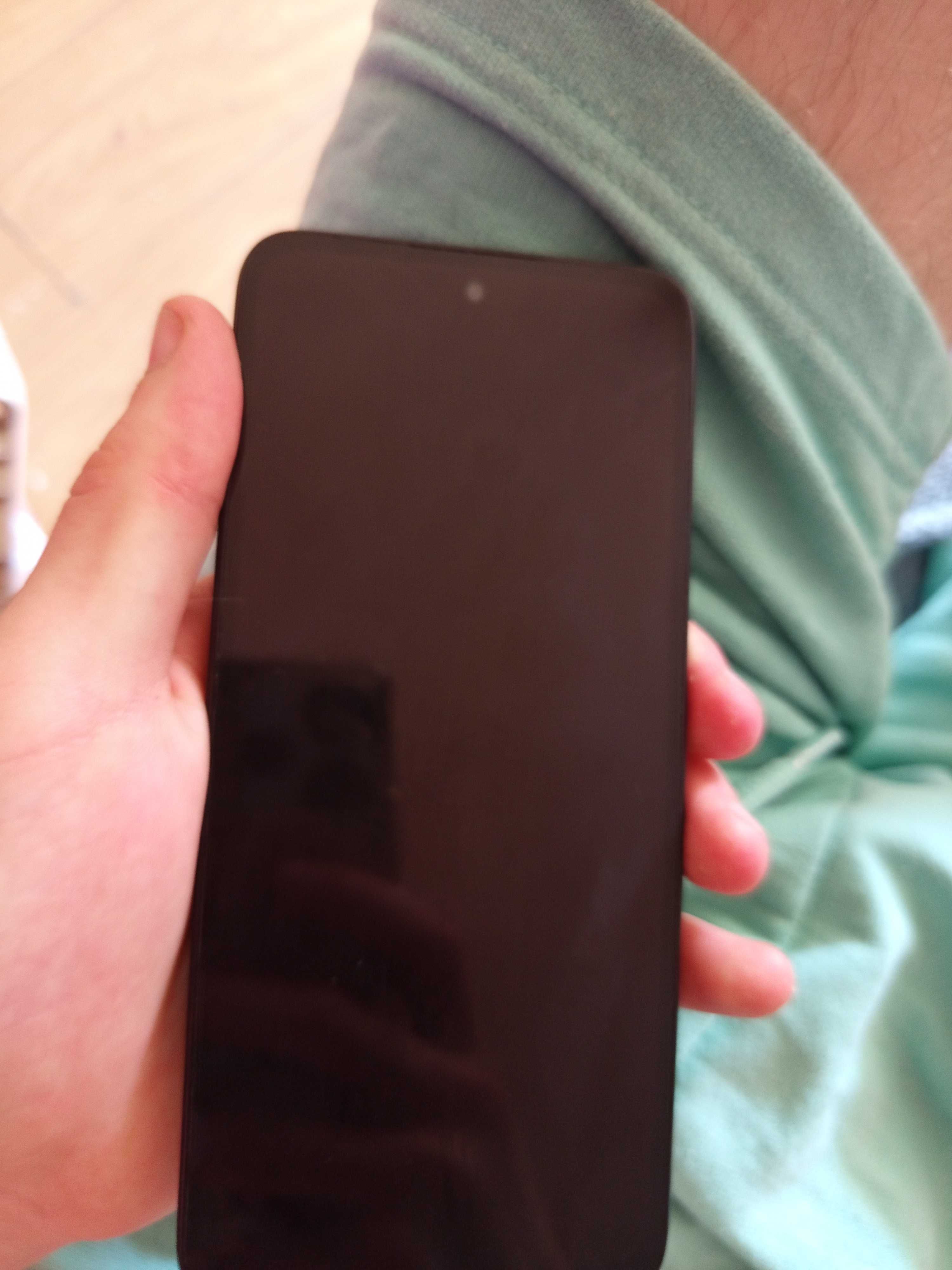 Redmi 13,128 GB.