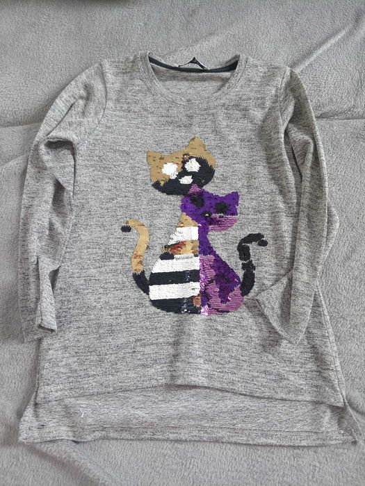 Vand bluzite pentru fetite