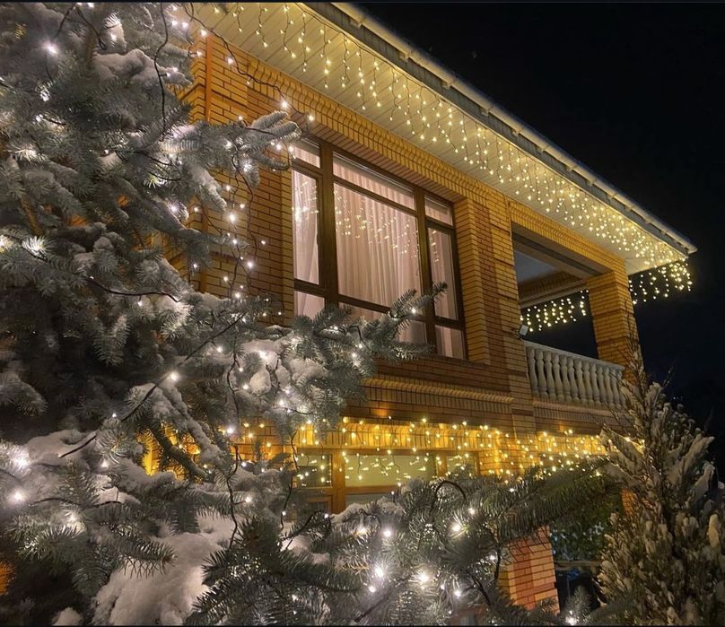 Комплексное новогоднее оформление фассада