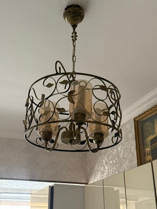 Люстра продаю из дома