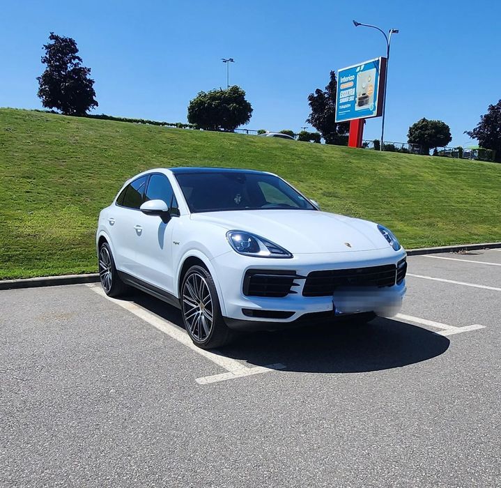 Porsche Cayenne Coupe Porsche Cayenne Coupe E-Hybrid Tiptronic S Platinum Edition
