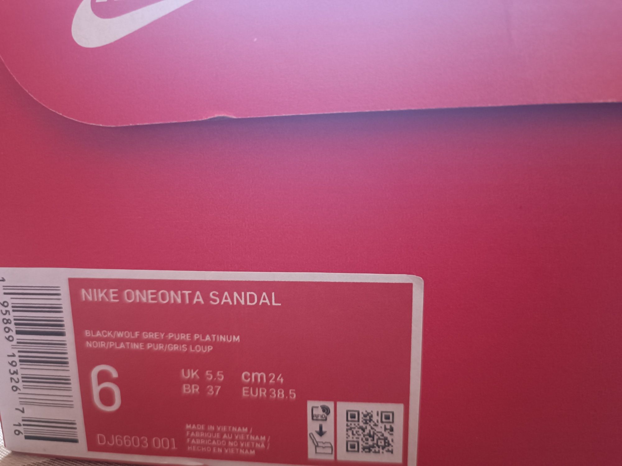 Nike сандали оригинални 38,5 номер.