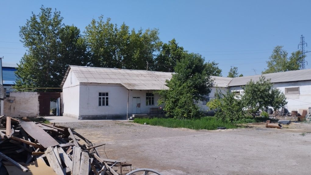 Tezda sotiladi SUPER narx 10 sotok 6 xona uy hovli