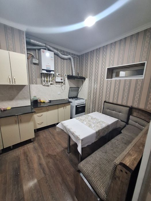 Arenda kvartira Mirobod tumani Massiv1 . 3xona Muljal Hayot hotel