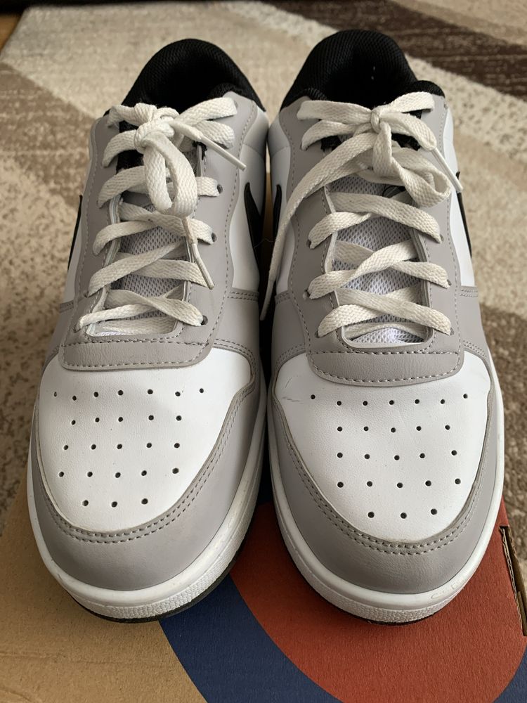Маратонки Nike найк
