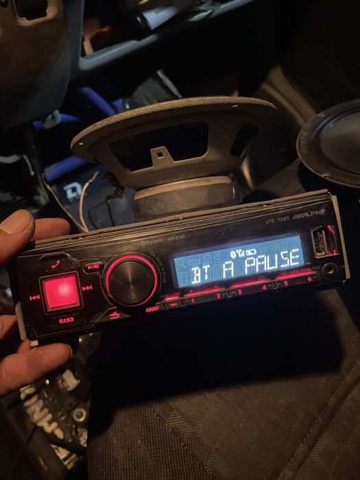 магнитола Alpine блютуз