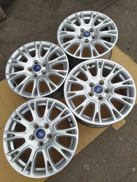 Jante 5x108 R16 FORD FOCUS 3 • Anvelope iarna 205/55/R16 NOKIAN