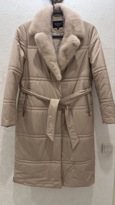 Зимняя куртка с мехом