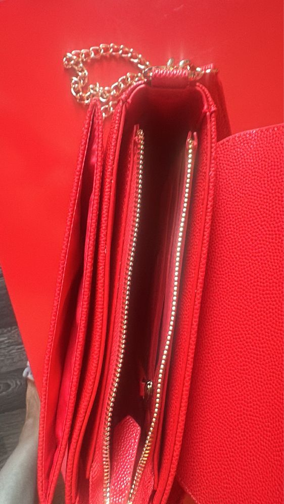 Средна чанта Valentino