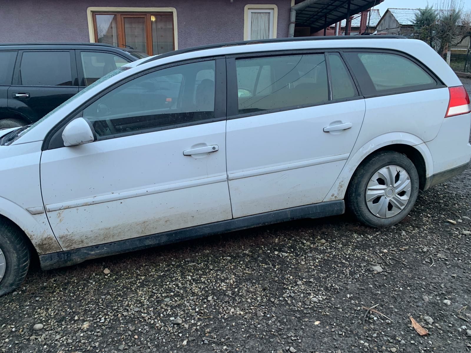 Opel vectra 2004 2,0 dti piese