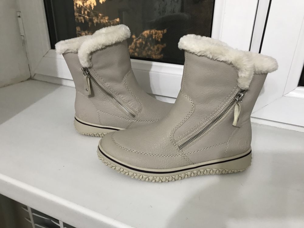 Новые сапожки Rieker 36 р-р на цигейке