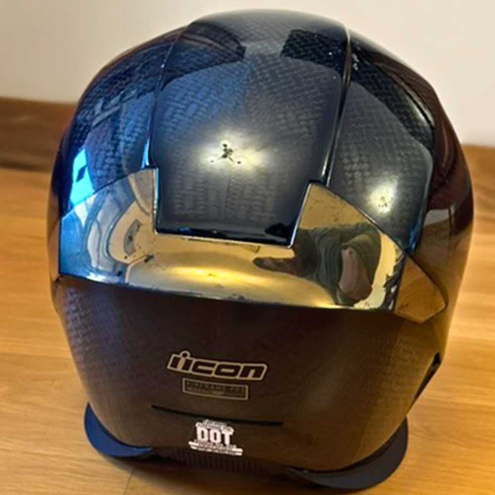 Каска ICON Airframe Pro™ Carbon 4Tress BLACK/GOLD - XXL