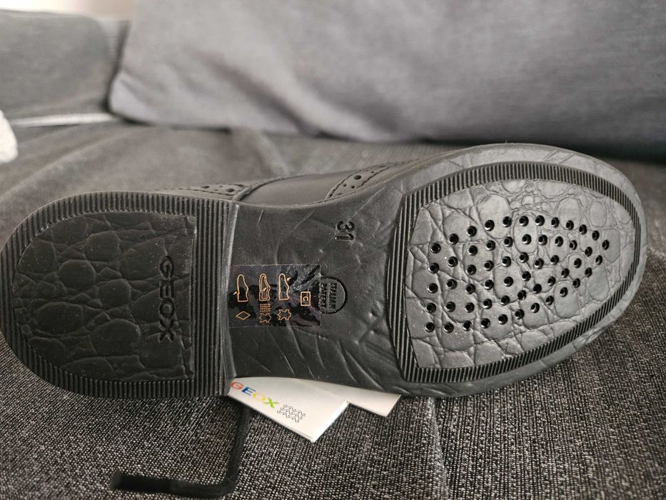 Нови детски обувки Геокс