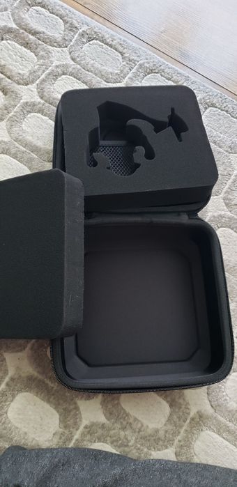 Кутия с цип за макара