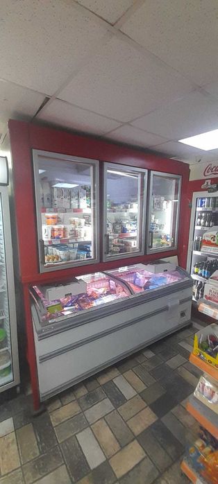 Ansamblu frigorific lada congelatoare si vitrina frigorifica