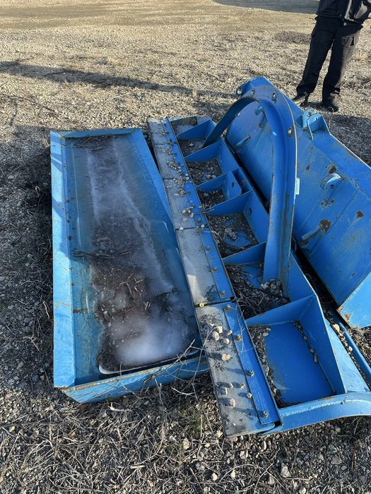 Продам новый отвал гидравлический и бульдозерный