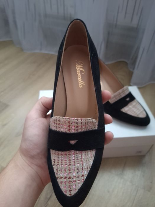 Pantofi cu toc , noi, Marcella
