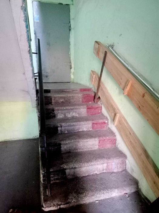 Продается 2- х комн ,в Районе Боулинга!