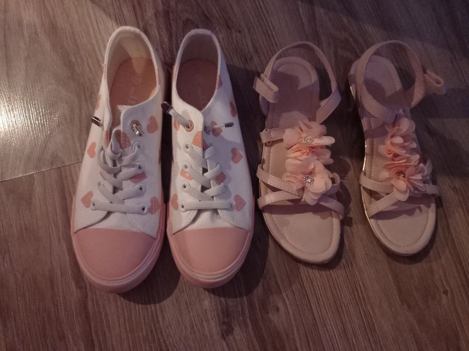 Обувки и сандали