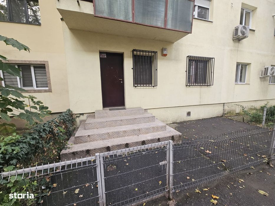 Inchiriez spatiu birouri