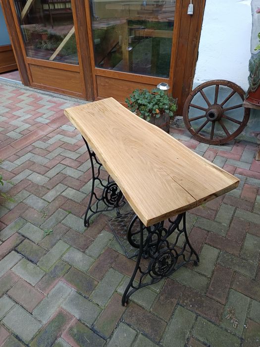 Lavoar baie , mașină de cusut