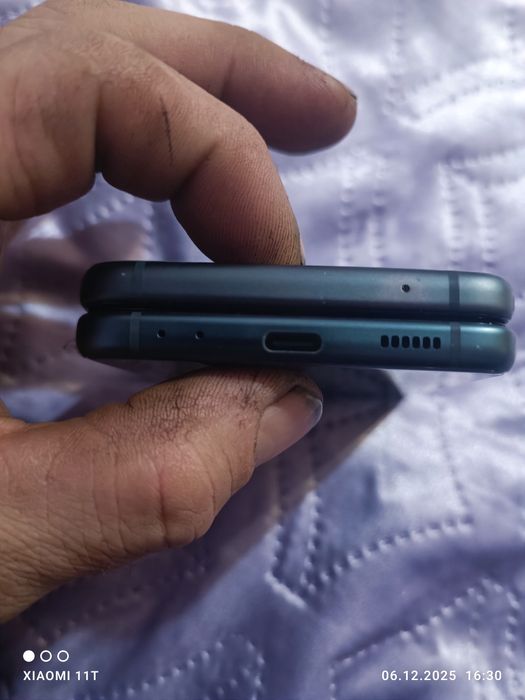 Samsung Z flip 3 256/8