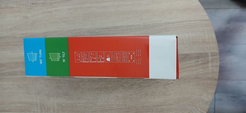 Стойка за монтаж на телевизор