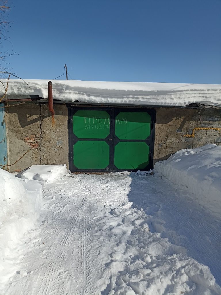 Продается гараж Валиханова 3