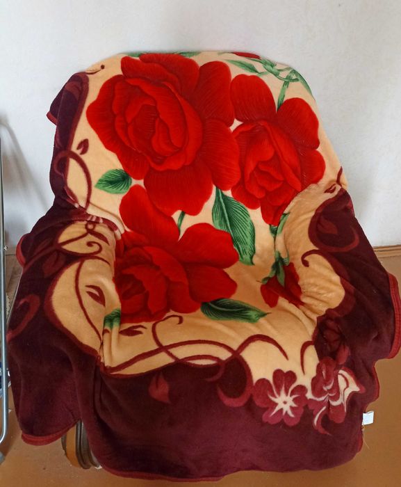 Продам кресла (Белорусь), диван, для дома, для спальни, мягкая мебель.