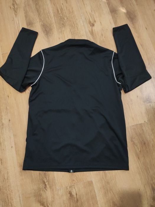 Bluza Nike mărimea XL persona înaltă