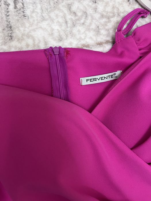 Официална цикламена рокля