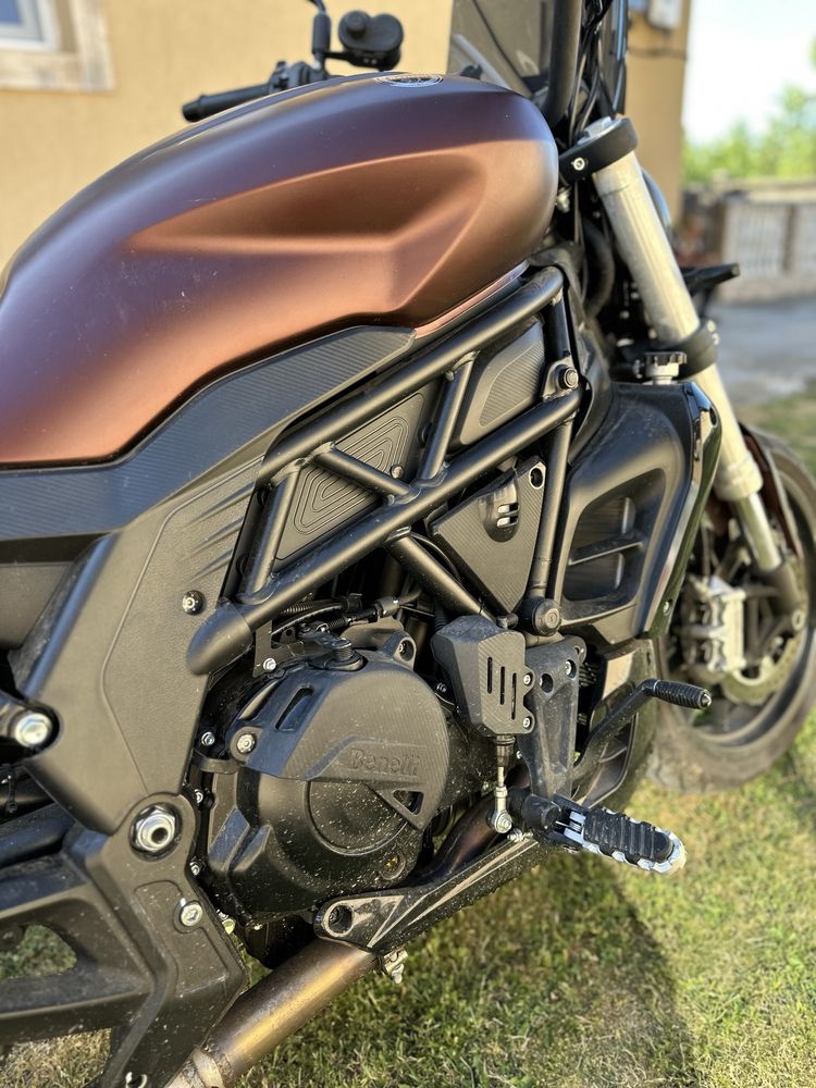Motocicleta Benelli 502C Cruiser 2022