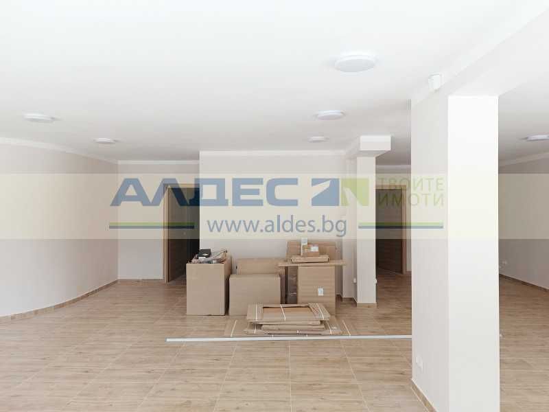 Дава се под наем Офис в София, Център - 220 кв.м за 1400 € - Снимка #1