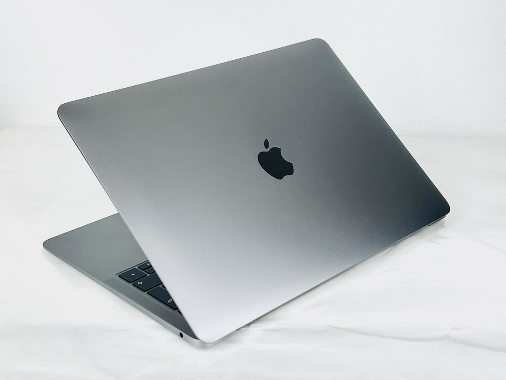 Apple MacBook Air 2018 13" i5 8RAM 512GB Space Gray Отличен! Гаранция!