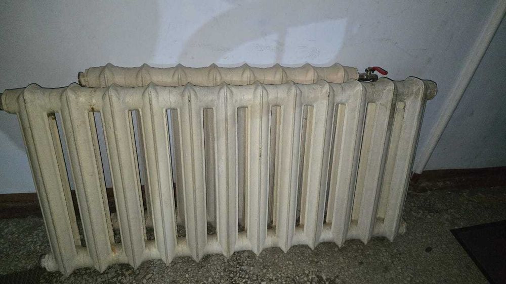 Продам батареи чугунные
