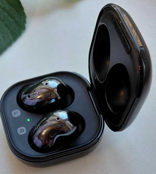 Безжични слушалки SAMSUNG