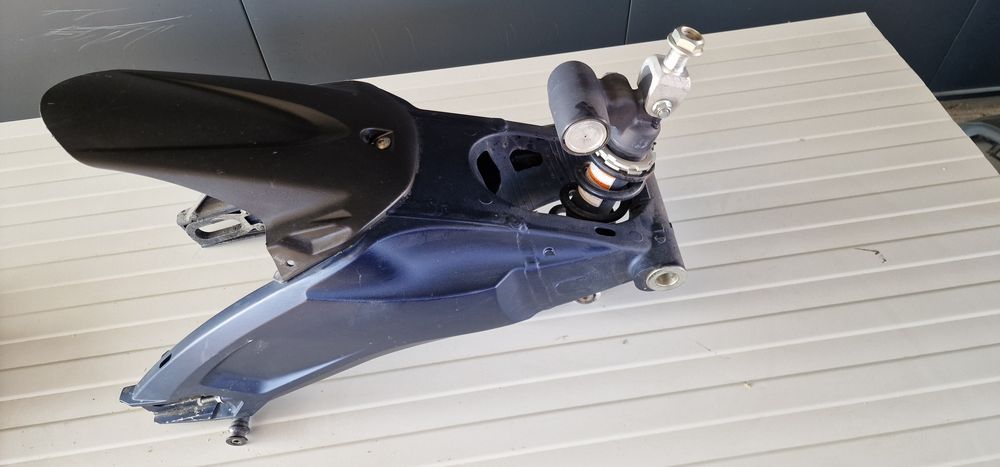 Bascula Suzuki GSXR 600 2011 amortizor spate aripa