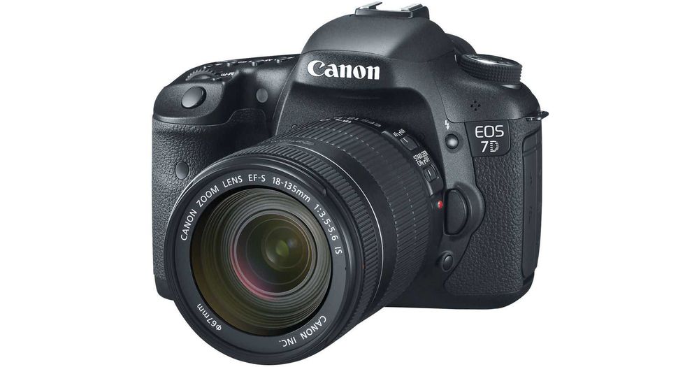 Canon EOS 7d DSLR - 2 ta optika bilan komplekt