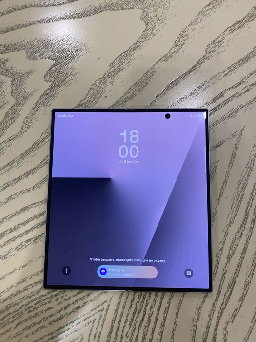 Galaxy Z fold 7, 12/256 GB. Yangi karobkadan chiqgan 10kun boldi.