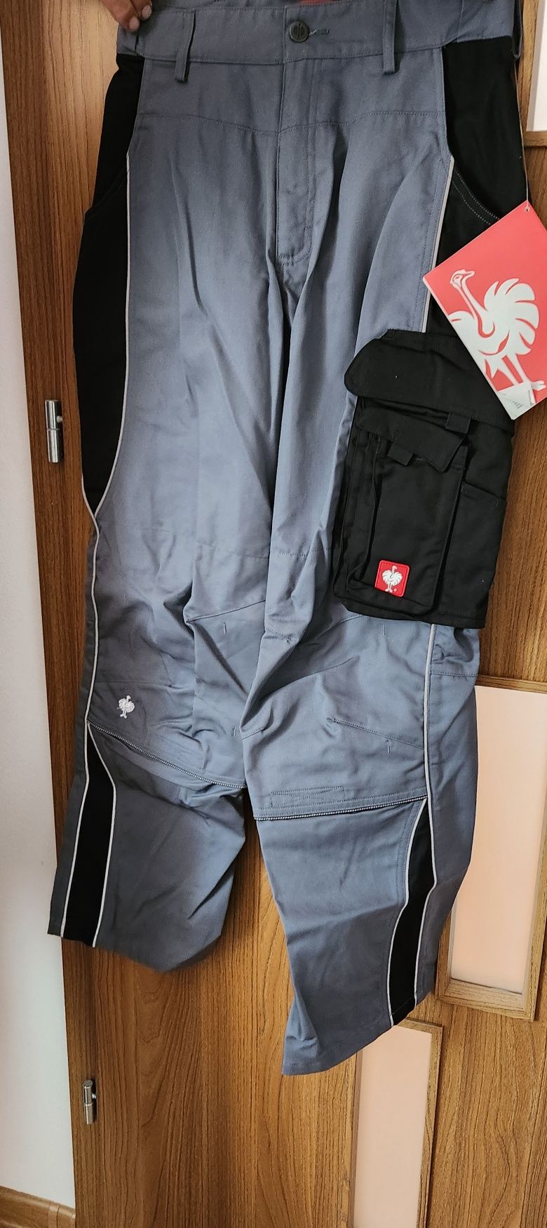 Pantaloni  de munca noi