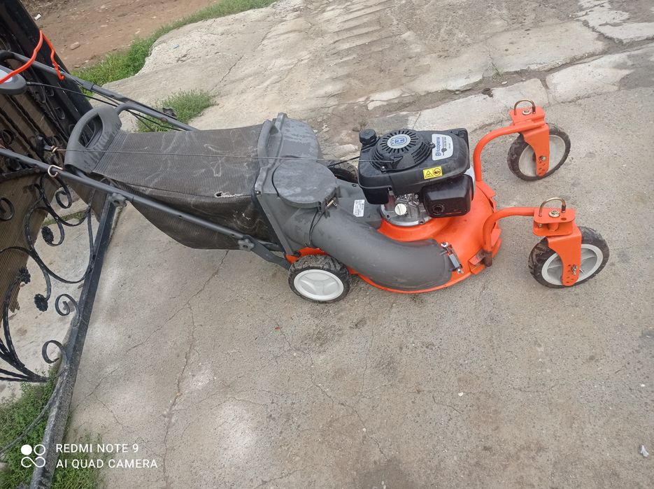 Cositoare professionala Husqvarna